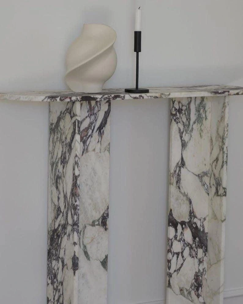 Calacatta Viola marble console – view 01