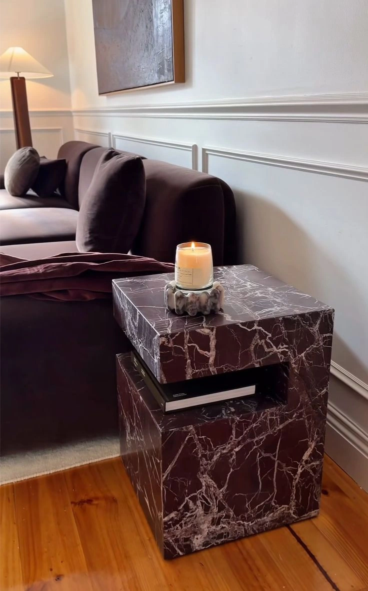 Rosso Levanto marble side table – view 01