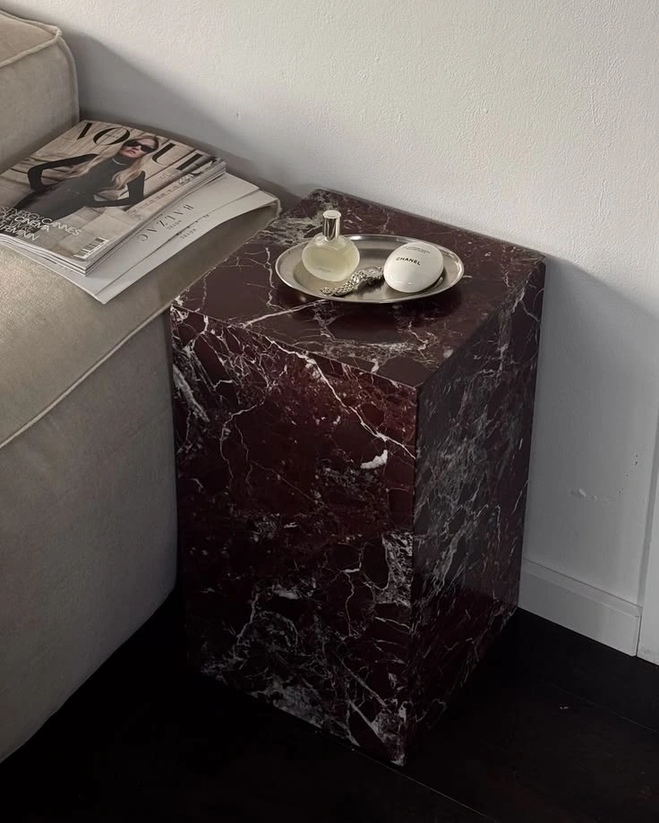 Rosso Levanto marble side table – view 07